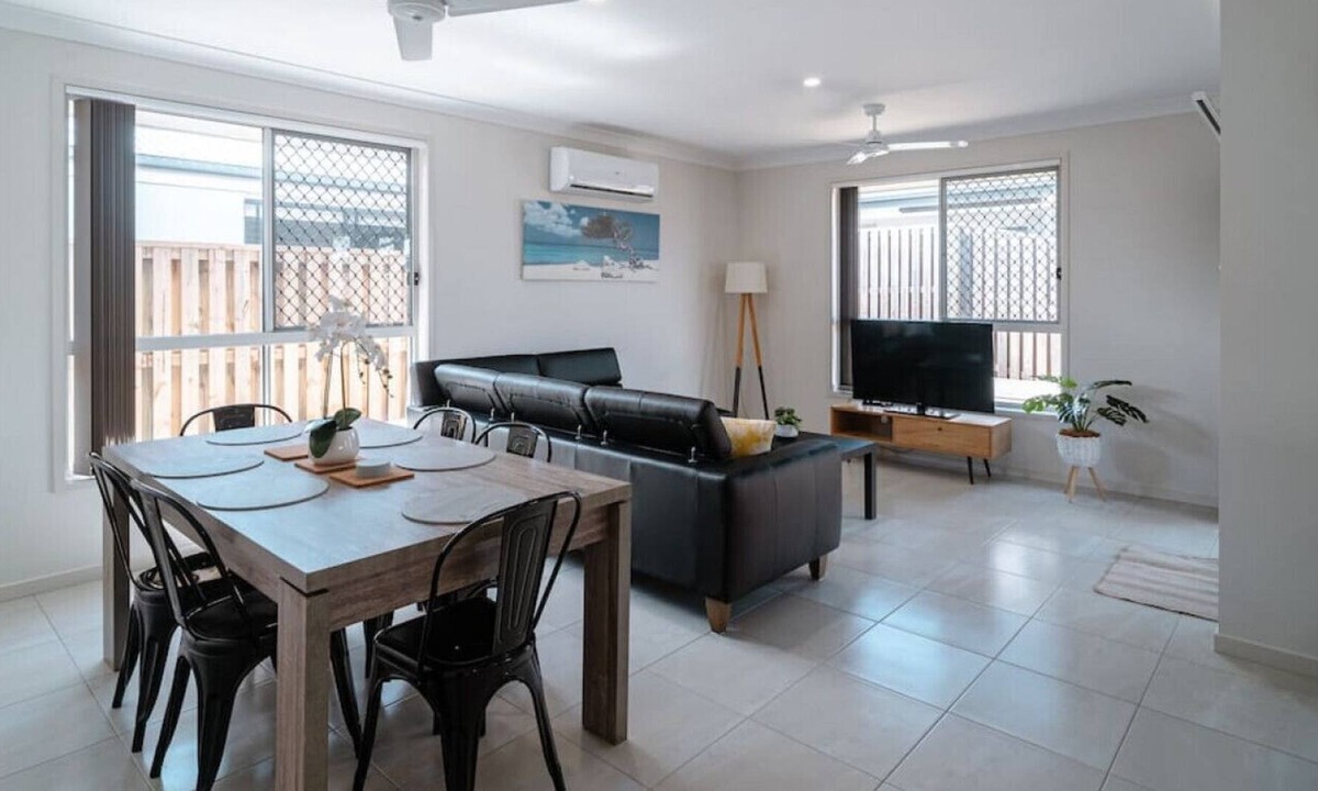 Coomera House | Cosy Home - House up to 8 Guests