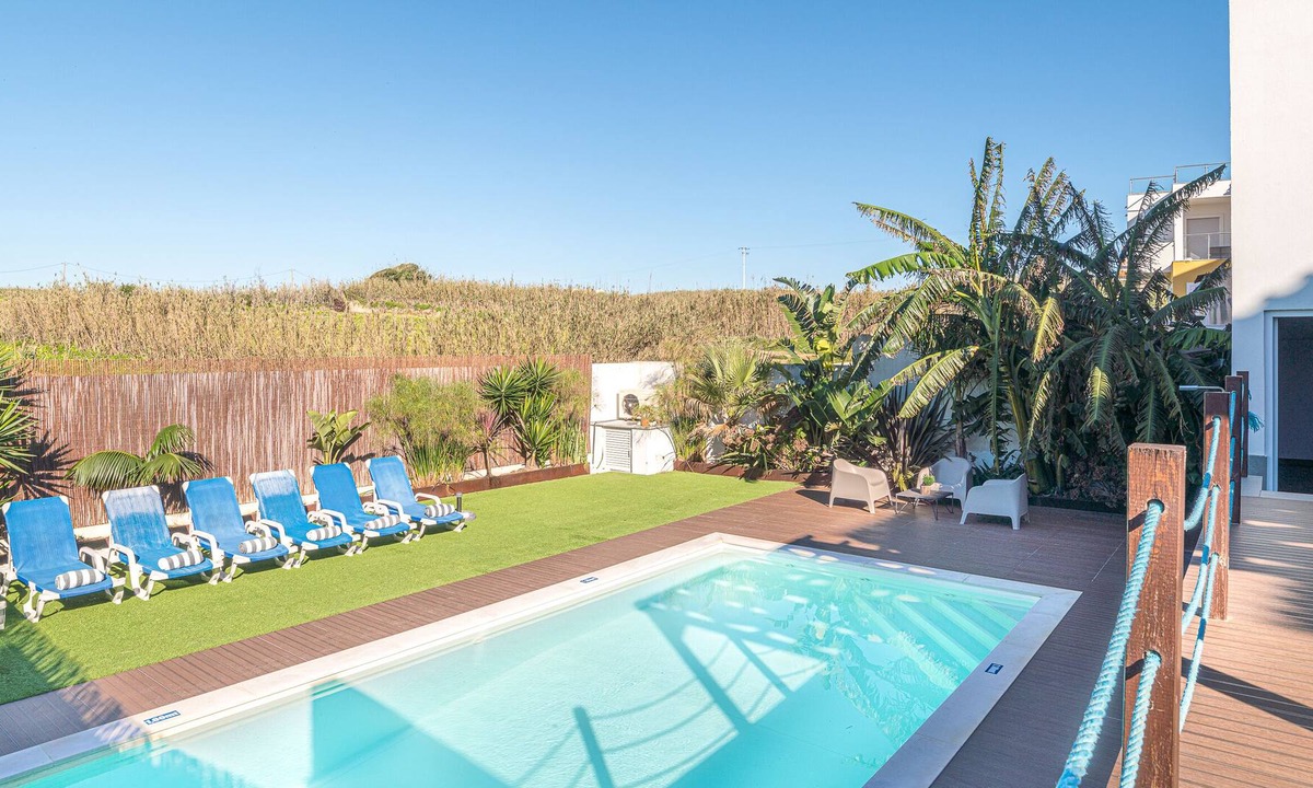 Torres Vedras Villa | Cosy Villa with heatable pool at walking distance from the beach