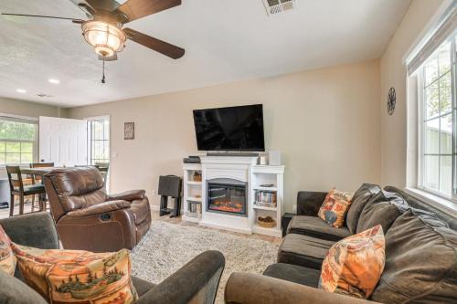 Coulterville House | Coulterville Home w/Gazebo Near Lakes & Hiking!