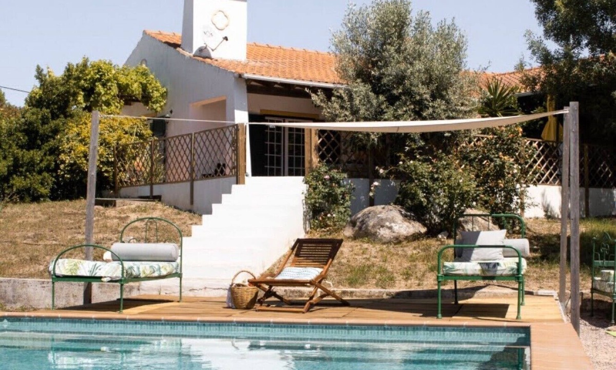 Vimieiro Villa | Country House 'Casa Do Vagar' with Private Pool, Wi-Fi and Air Conditioning