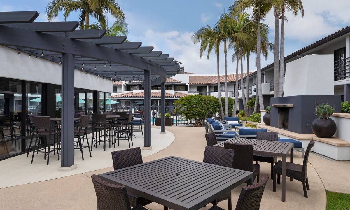 Solana Beach Hotel | Courtyard by Marriott San Diego Del Mar/Solana Beach