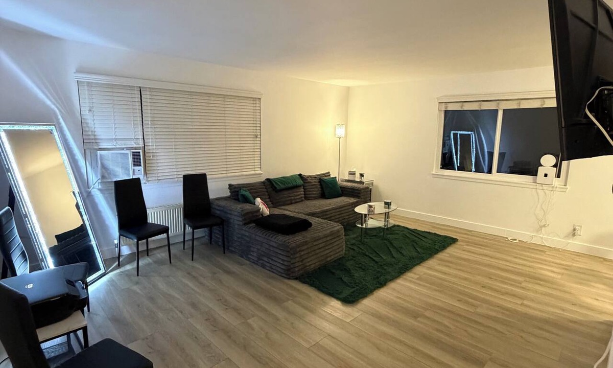 Westwood Apartment | Cozy 1-bedroom apartment with AC in beautiful Los Angeles