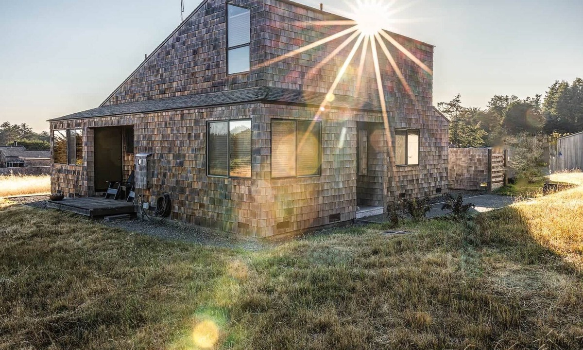 Sea Ranch House | Cozy 1BD & Loft for 4 Near Community Pool & Trails