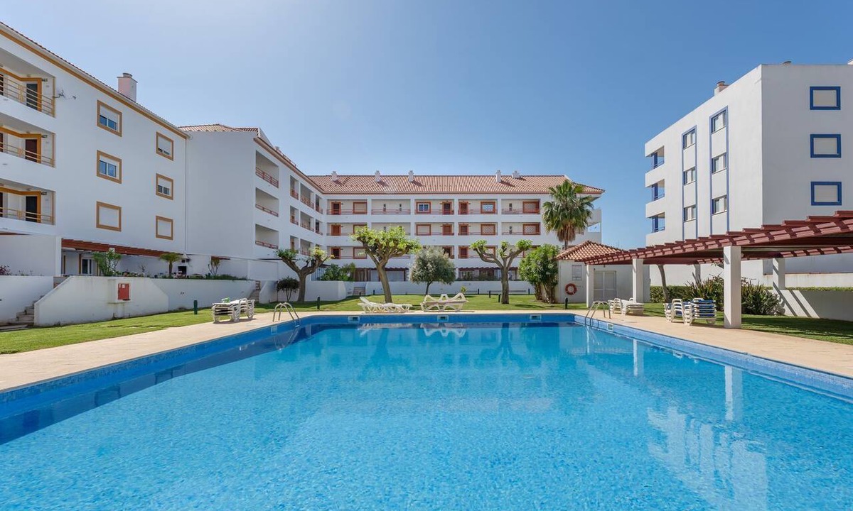 Vilamoura Apartment | Cozy 1BDR Flat w/Pool & Garage by LovelyStay