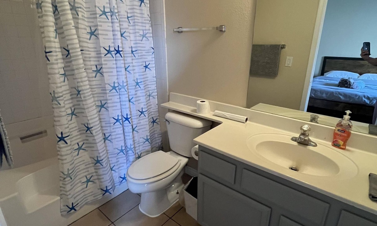 Sunrise Manor House | Cozy 2BR House - Las Vegas, NV - 10 Minutes away from the Las Vegas Strip!