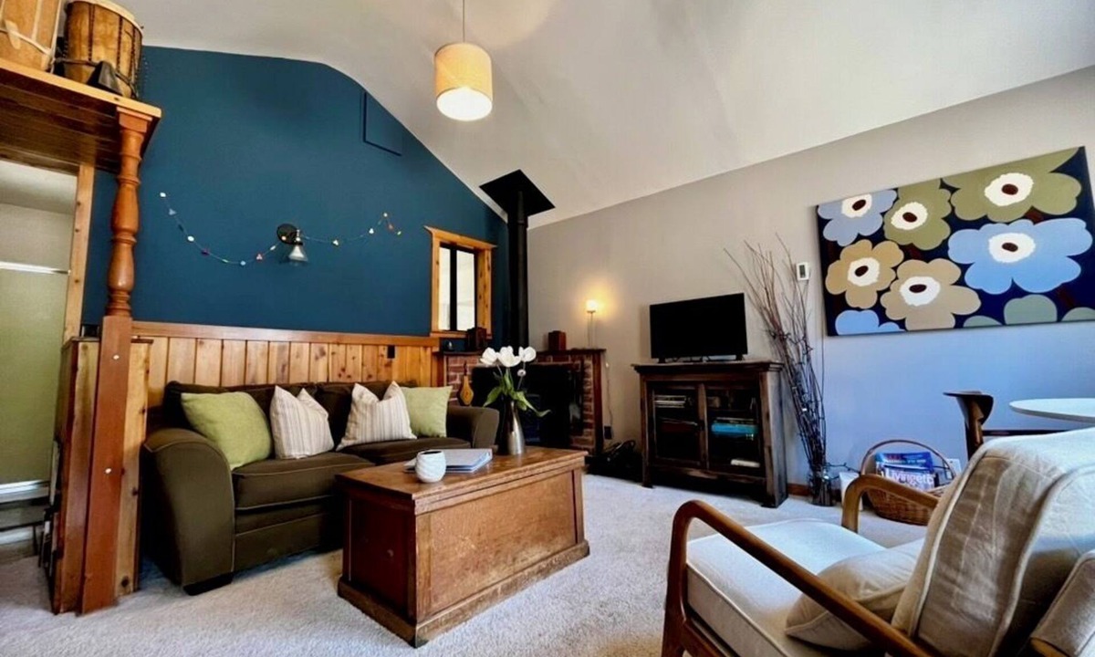 Fort Bragg House | Cozy Mendocino Coast cottage, wood stove and fire pit. Pet friendly!
