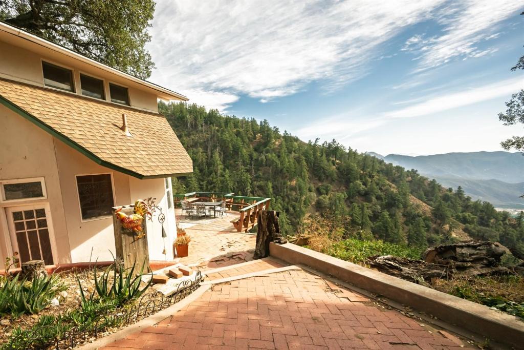 Pauma Valley House | Cozy Rustic Mountain Home with Breathtaking views