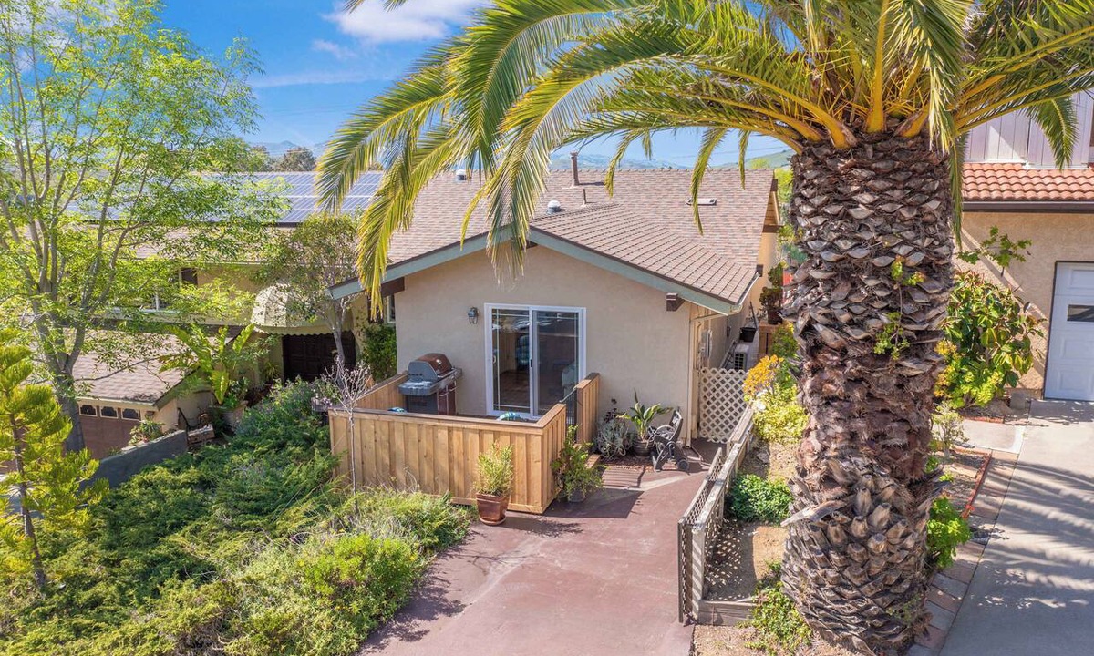 San Luis Obispo Apartment | Cozy SLO Nook Retreat near Hiking & Downtown