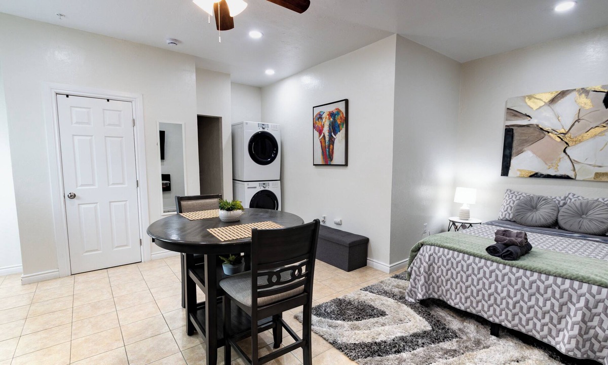Tulare Apartment | Cozy studio in fantastic Tulare with WiFi access