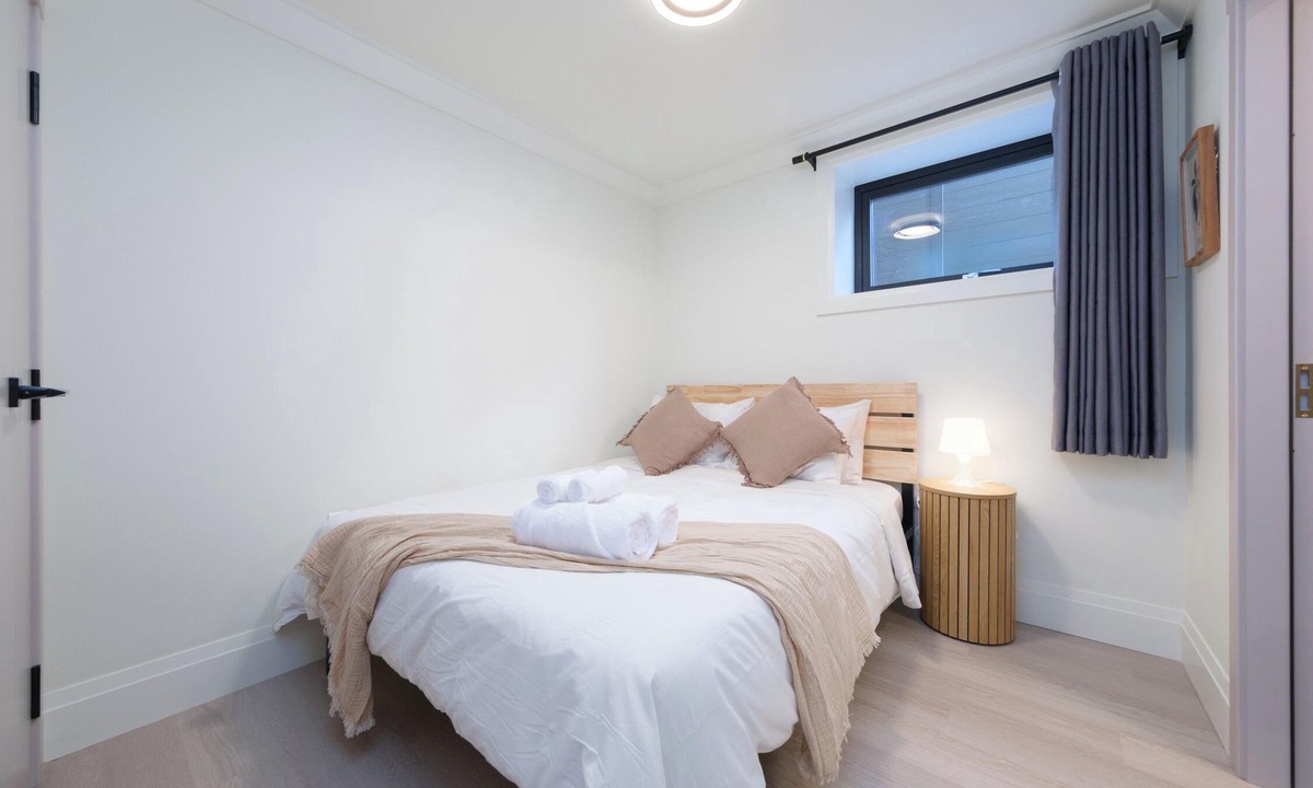 Kerrisdale House | Cozy Vancouver Kerrisdale Suite mins to YVR/UBC