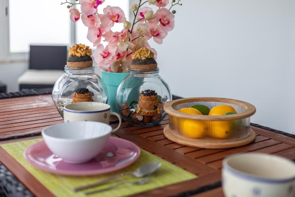 Laranjeiro Apartment | Cristo Rei Flat - Great views by Homeful Homes