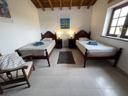 Atalaia Apartment | Da Silva Surfcamp- 2 Bettzimmer mit Frühstück