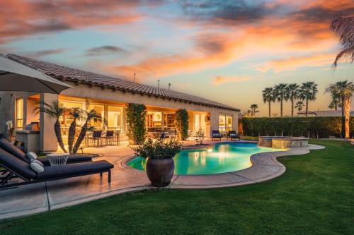 Rancho Santana House | Desert Grove by AvantStay Oasis Retreat w Pool BBQ Grill