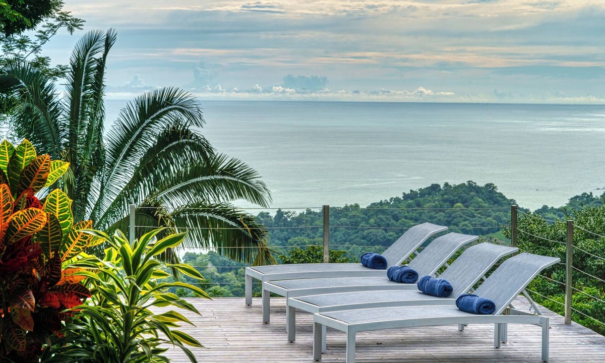 Dominical House | Design Oceanview Jungle COSARA Villa - Security - concierge service