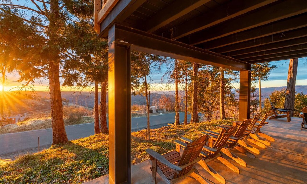 Dogwood Mountain Cabin | Dogwood Retreat | Epic Sunset Views