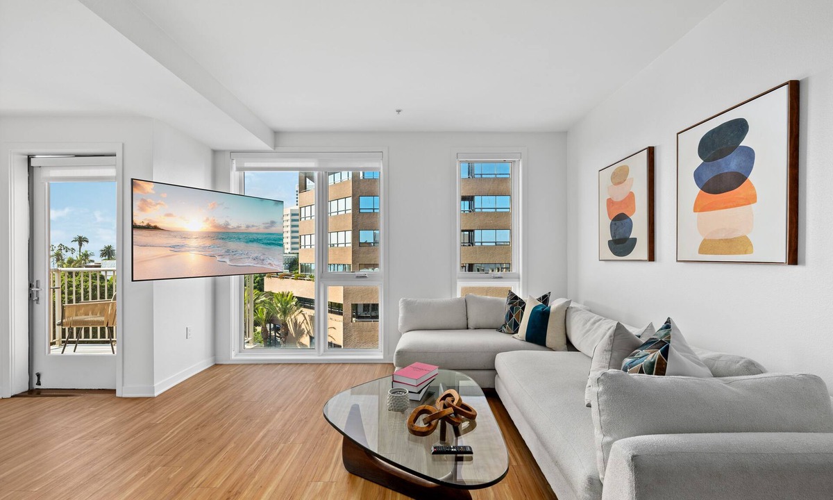 Downtown Apartment | Downtown Santa Monica Top Floor Ocean View 2BR/2BA