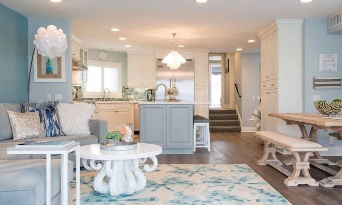 West Newport House | Dream House near Beach, on Peninsula, Newport Beach