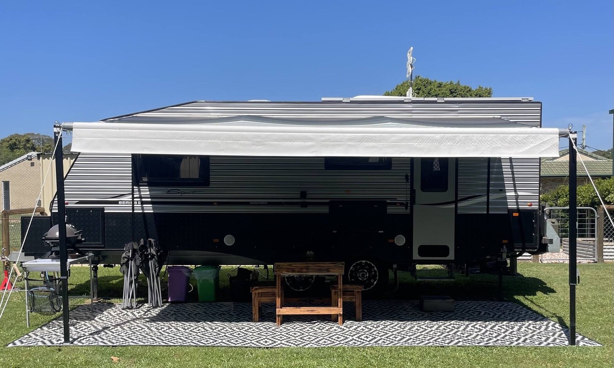 Godwin Beach House | Eddie Van Haven