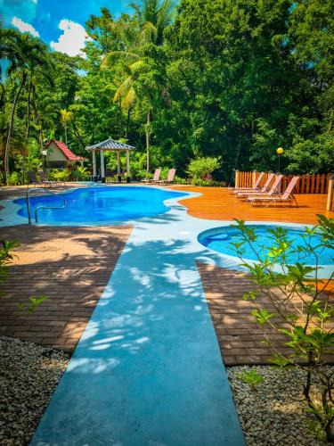 Puerto Carrillo Hotel | El Sueno Tropical
