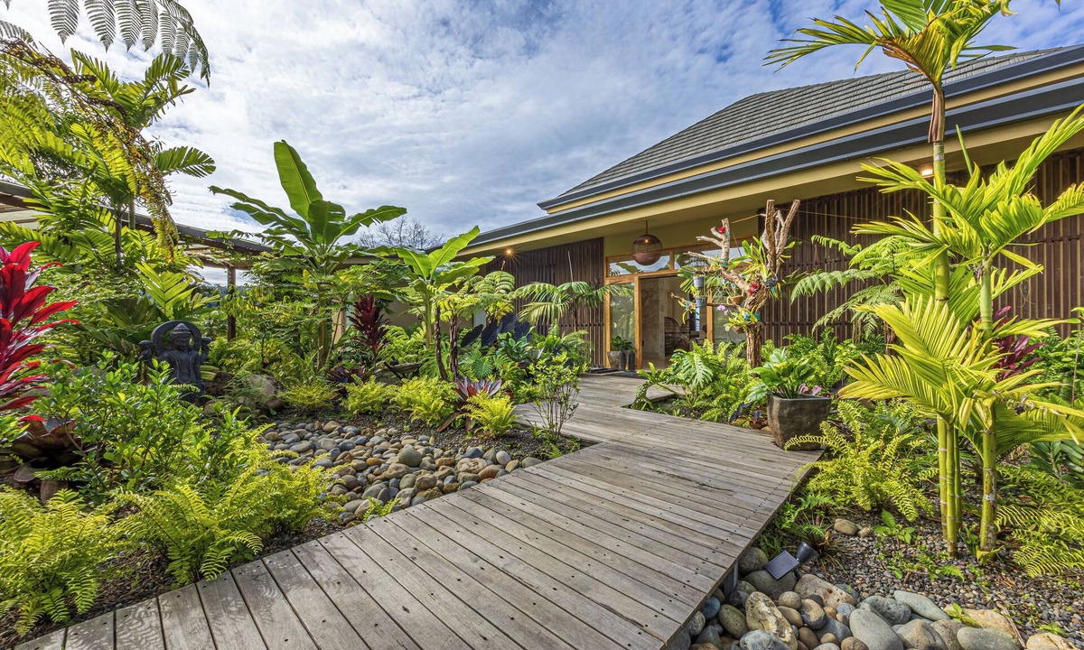 Dominical House | Elevated Luxury- Over the Top Jungle Elegance Overlooking Whale's Tail
