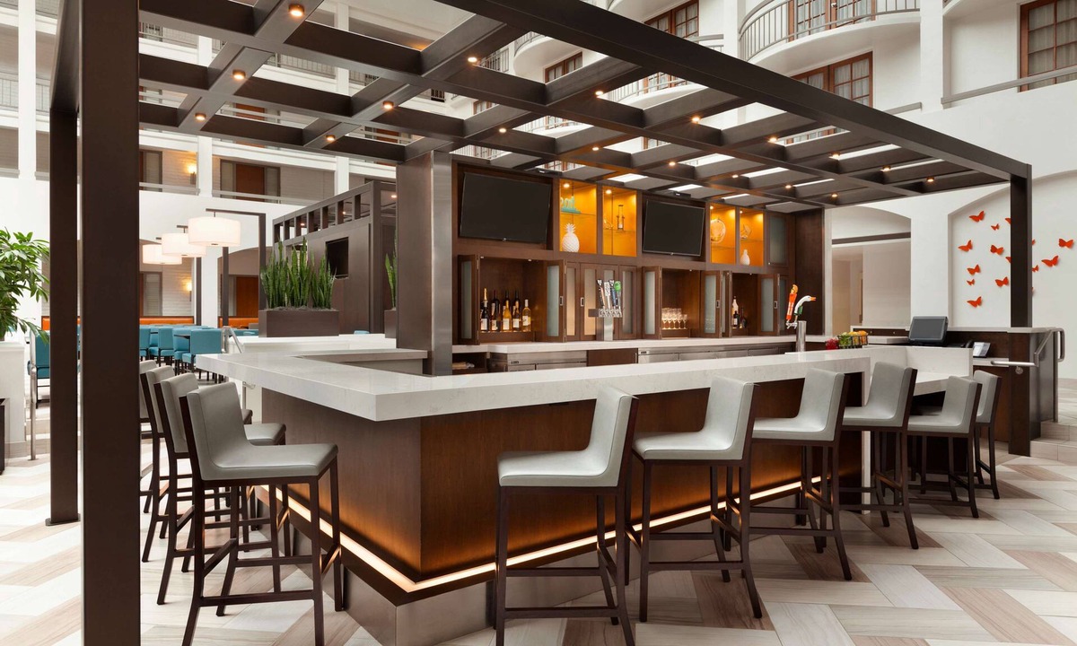 San Luis Obispo Hotel | Embassy Suites by Hilton San Luis Obispo
