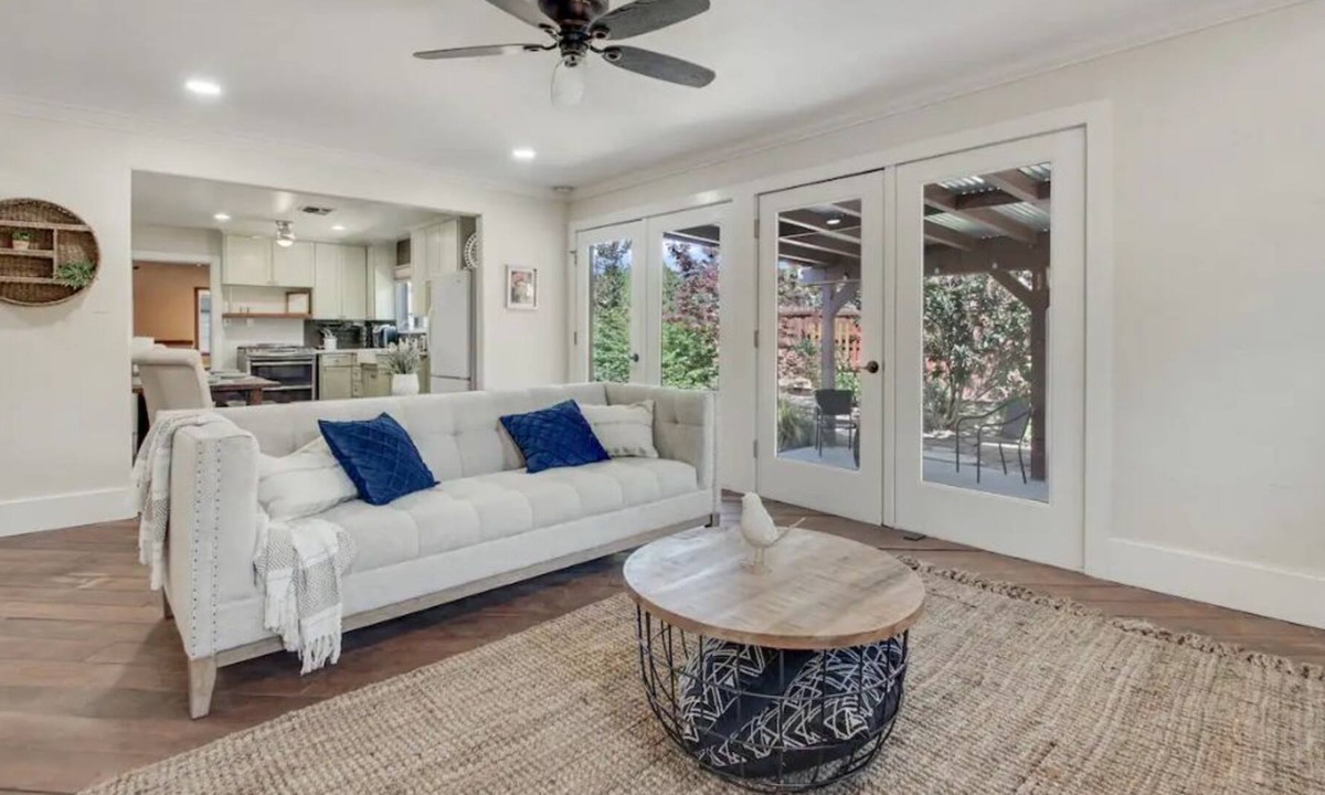 Modesto House | Enchanted Bungalow:Charming 3bd in Central Modesto