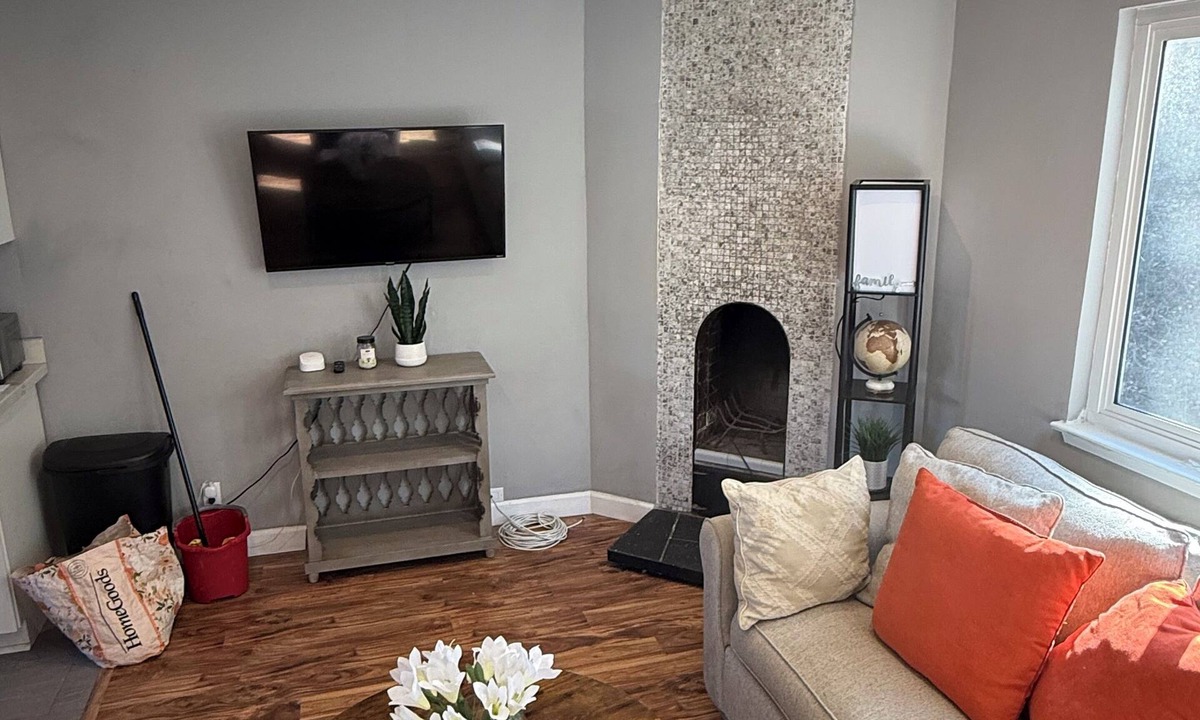 Belmont Apartment | Enjoyable 1-bedroom apartment in Belmont
