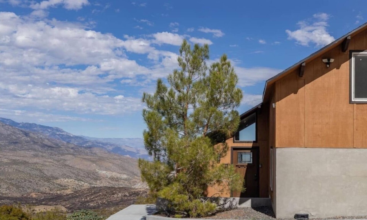 Mountain Center House | Epic Views: 15mi from Palm Desert, 3 Private Acres