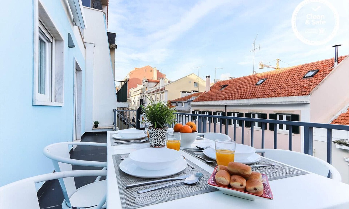 Lisbon Old Town Apartment | ESTRELA TERRACE by HOMING