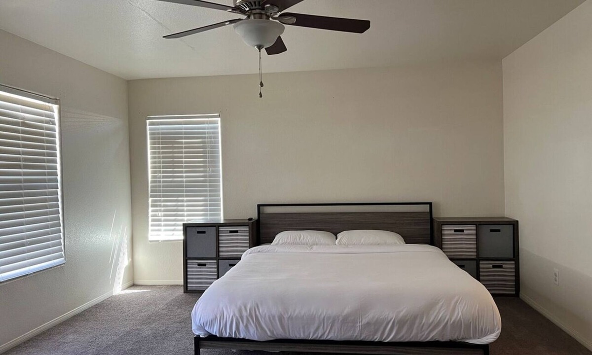 Spring Valley House | Extended Stay 3 or 4 Beds Cozy Smart Home Living