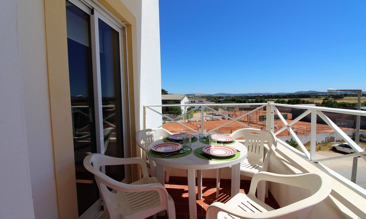 Alfa-Mar Apartment | Falésia Beach - Wifi, Piscina e Varanda