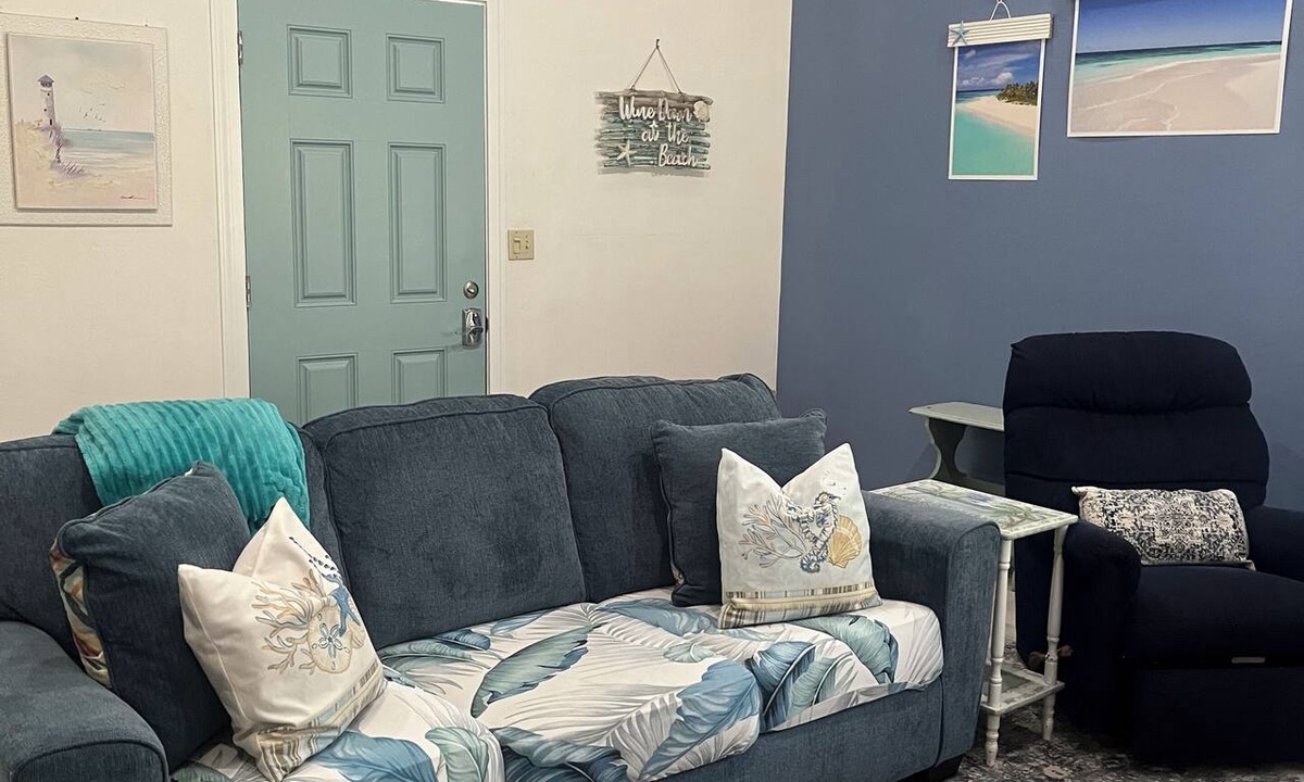 Pine Knolls Estates Cottage | Family & dog-friendly cottage packed with amenities and perks!
