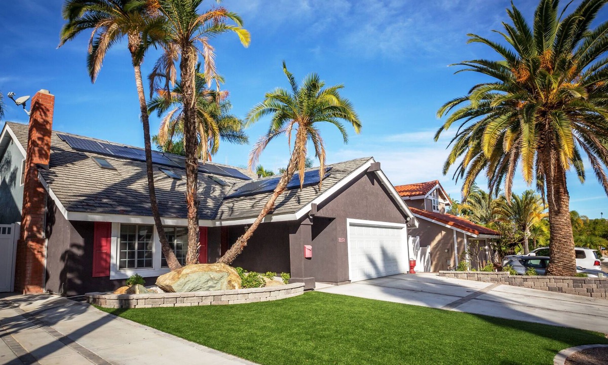 Allied Gardens House | Family Friendly, Located in the middle of it all.
