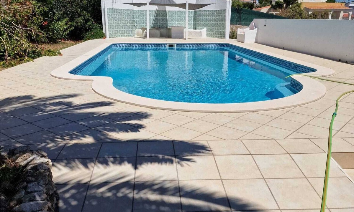 Mato Serrao Villa | Family villa in quite place only 10/15 m walk to town and beach