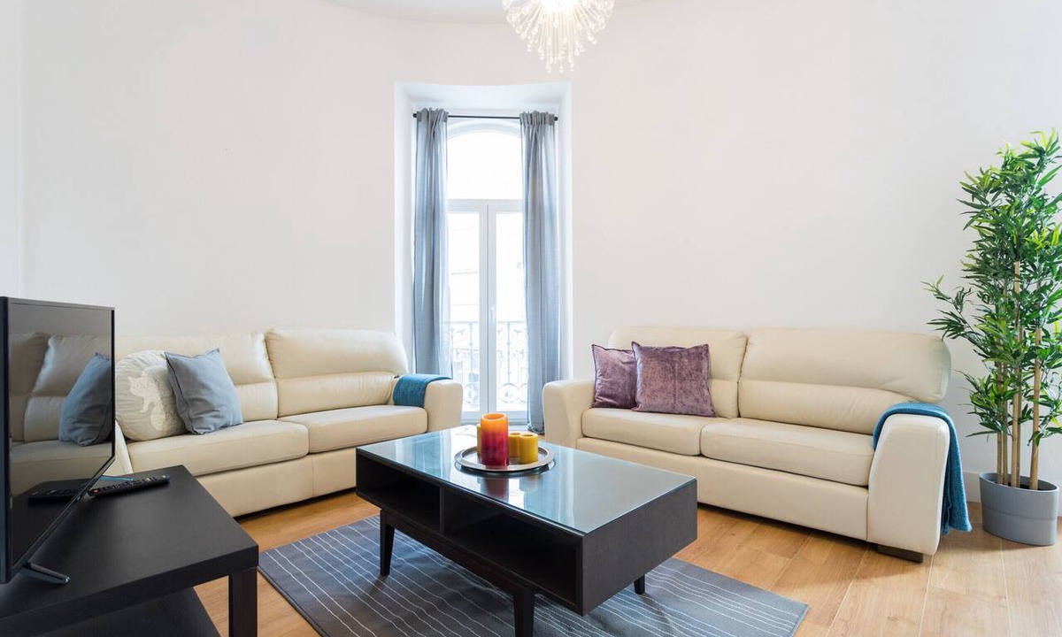 Alfama Apartment | FLH Graça Spacious Flat