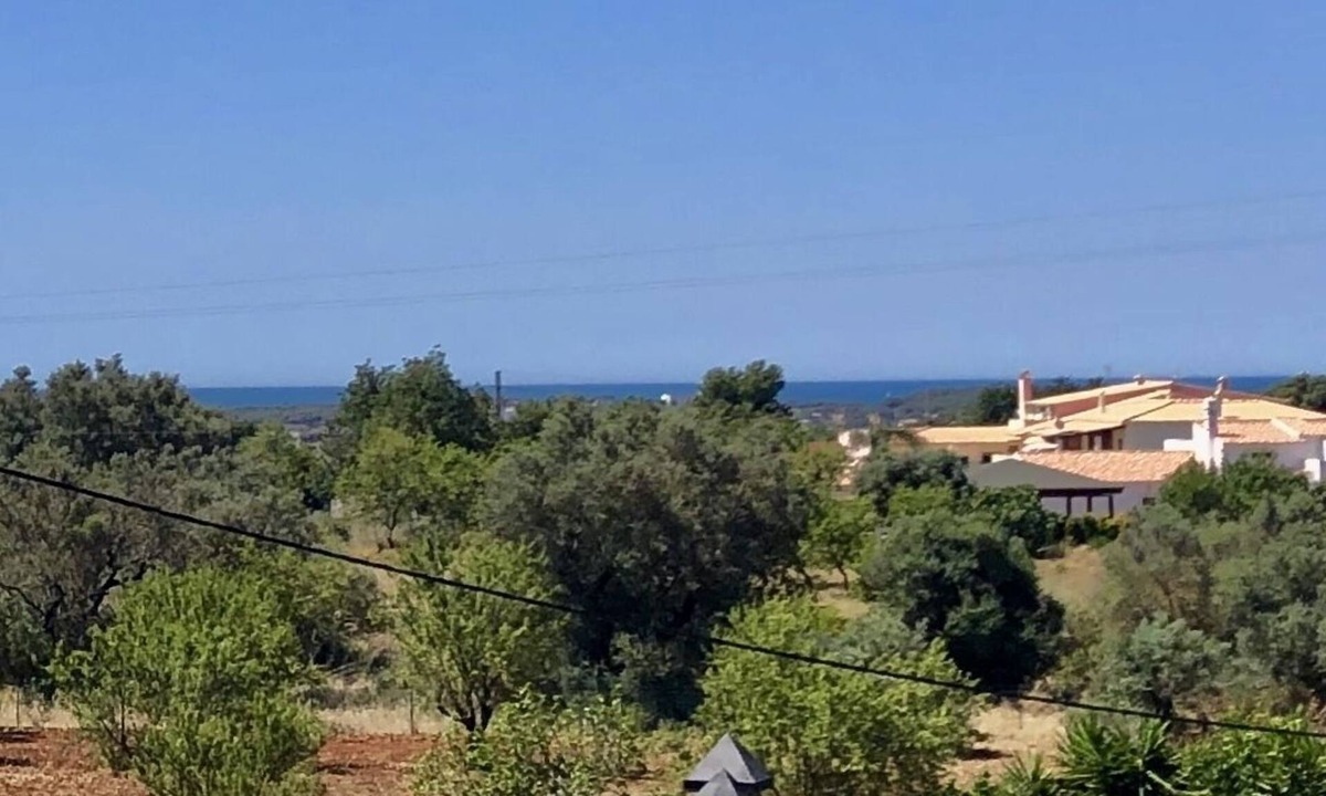 Boliqueime Cottage | Flower Country House Near the Sea