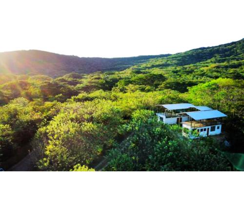 Las Fincas de Escamequita House | Four Trees Jungle Lodge