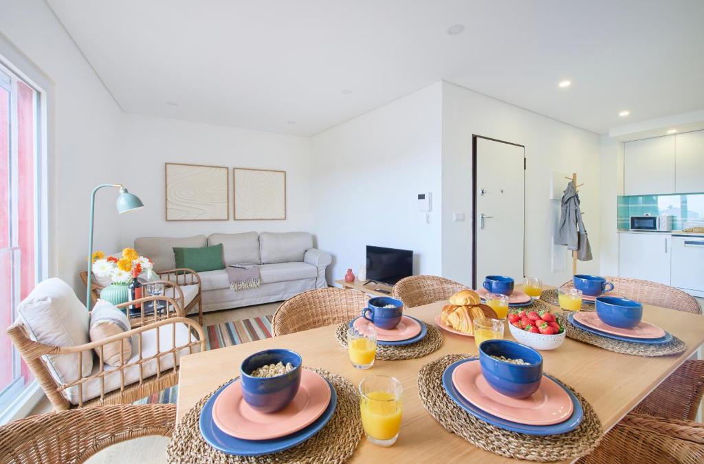 Setubal Apartment | Fresh & Sunny, 5 min walk to Beach, by TimeCooler