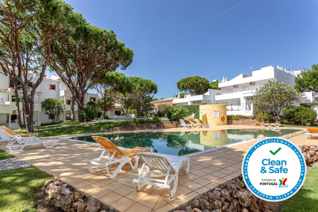 Aldeia das Acoteias Apartment | Fresh Sunny Flat with Pool & Terrace by Host Wise
