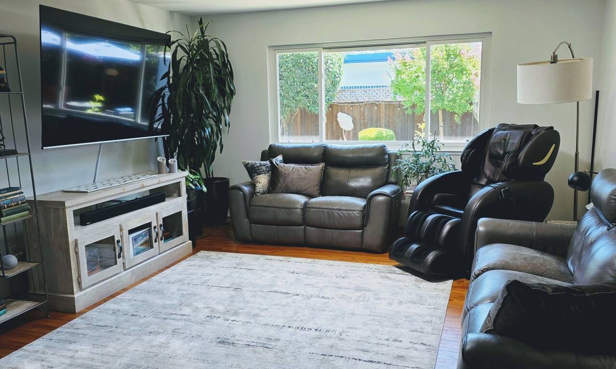 San Tomas House | Garden Retreat - 2BR Home with Gym, Massage Chair, Tesla Charger