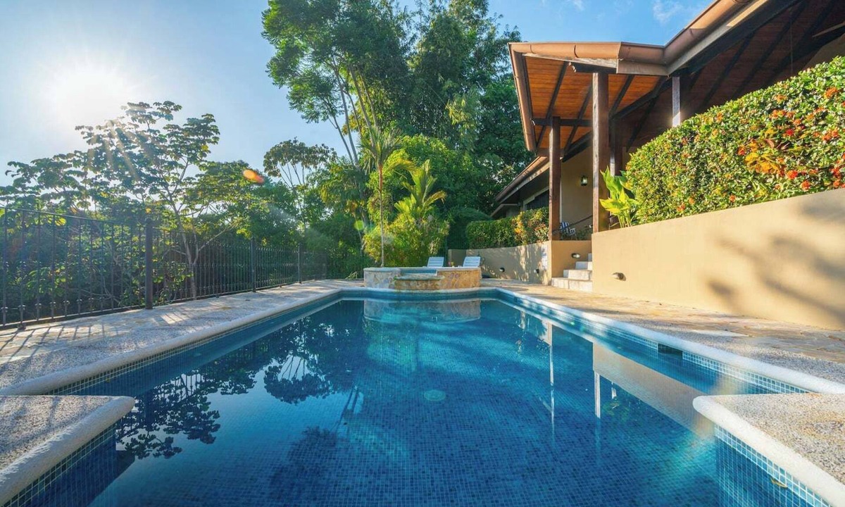 Playa Tortuga House | Gated Luxury-Sleeps 13-Ojochal-Near to beaches-ocean views