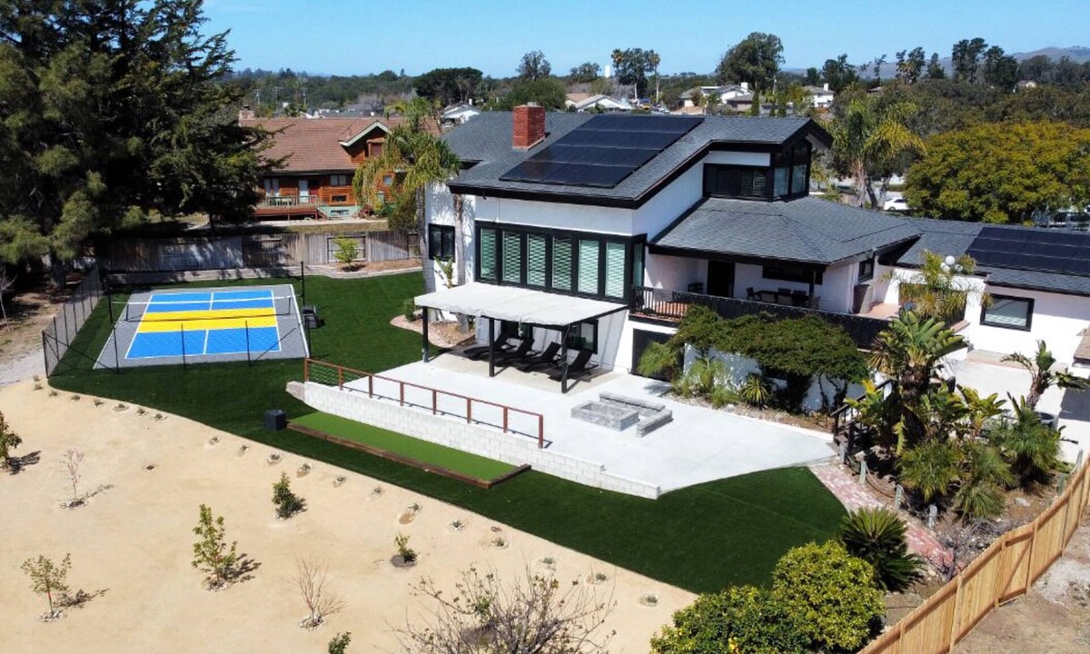 Nipomo House | Gateway to SLO County with Pickleball & Game Room