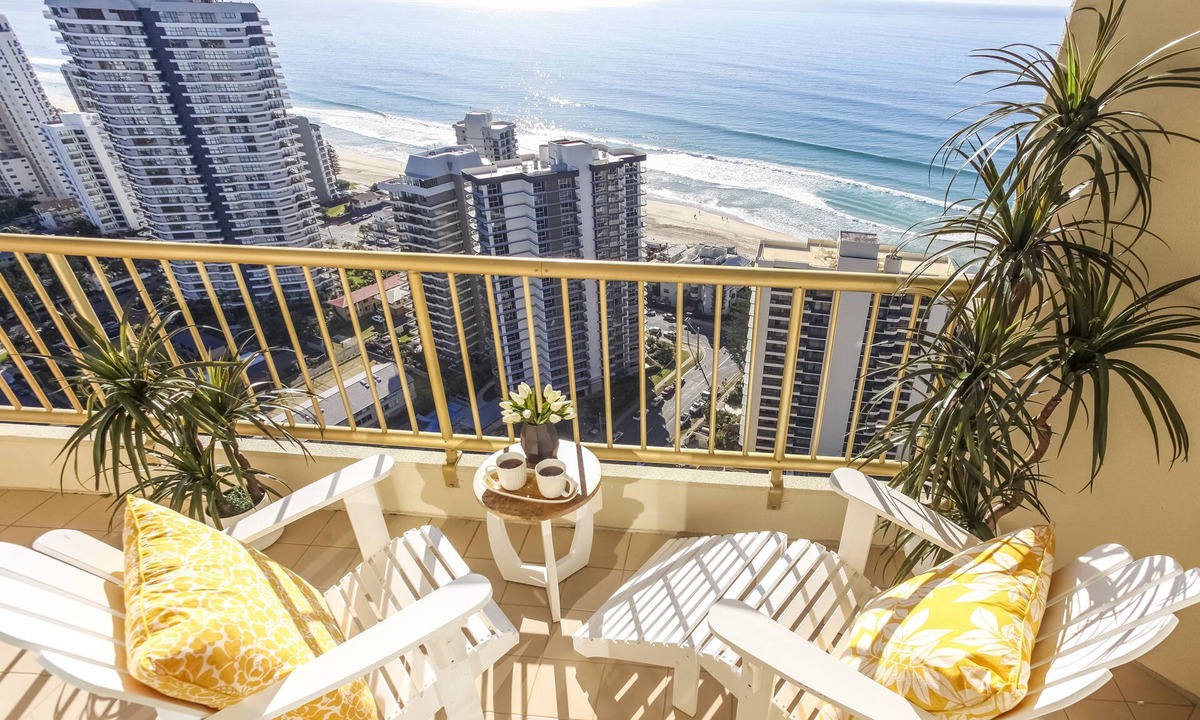 Main Beach Apartment | Gold Coast Amor'e luxury Sub Penthouse at Contessa