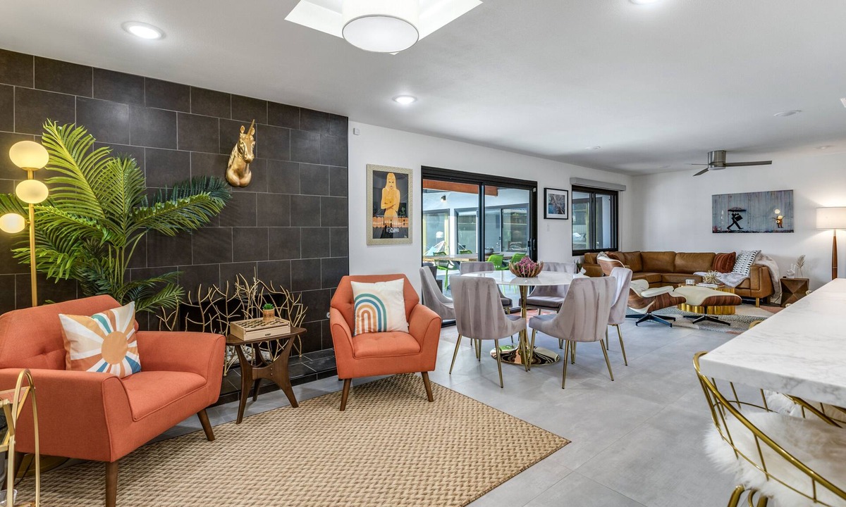 Racquet Club South House | GoldFinger - Recently Renovated Palm Springs Luxury