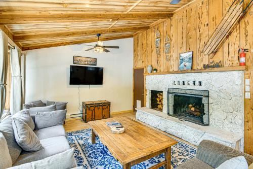 Graeagle House | Graeagle Vacation Rental Cabin w/Game Room!