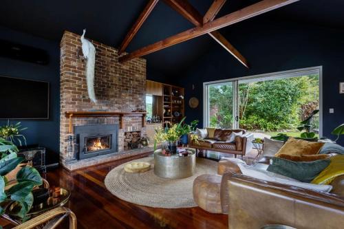 Uki House | Graig Fatha - A Peaceful Hinterland Hideaway