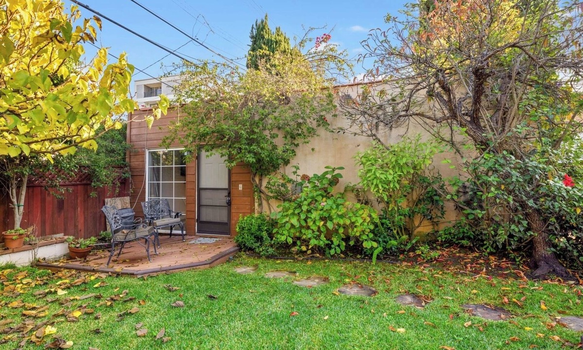 Beverly Hills House | Guest House Private 2BR Hot Tub