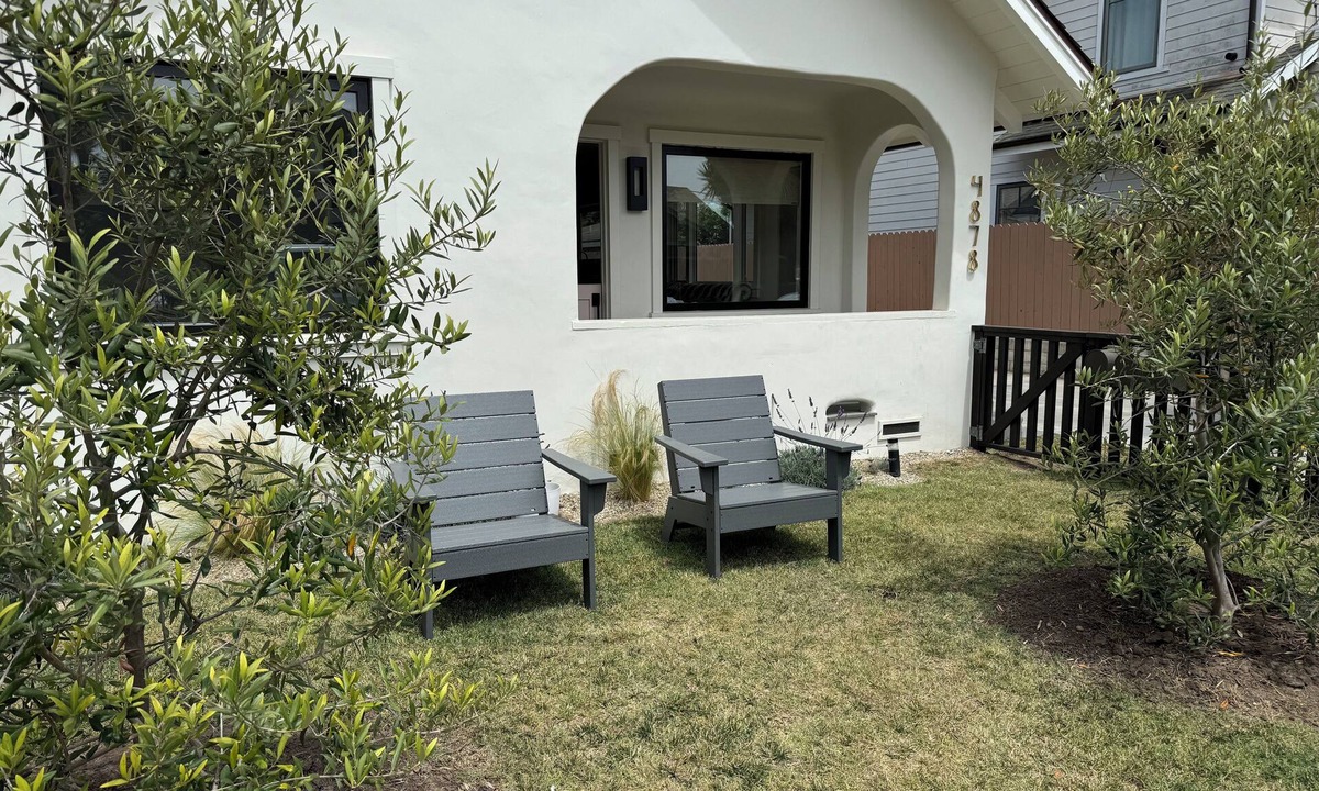 Carpinteria House | H2O Bungalow A