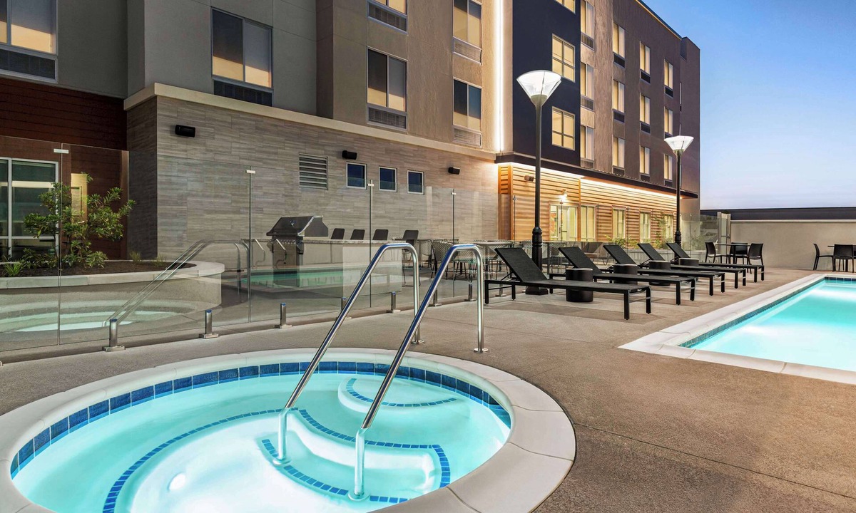 Stockton Hotel | Hampton Inn Stockton, Ca