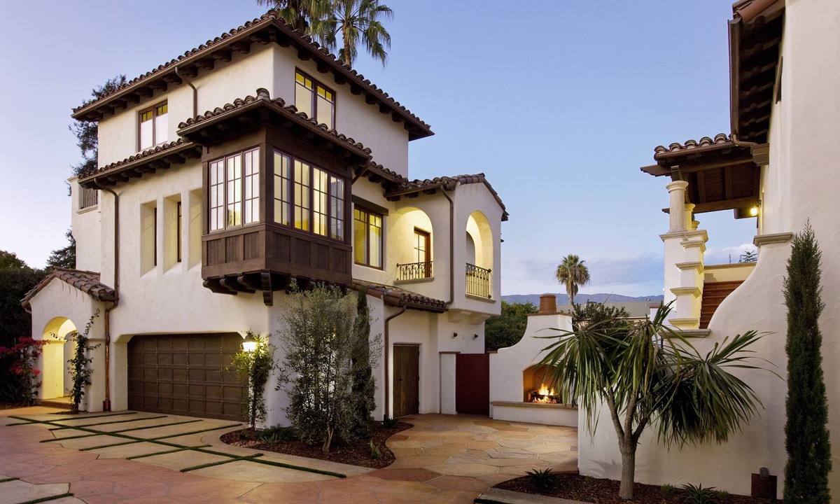 West Beach House | Harbor Retreat - Classically Modern at West Beach